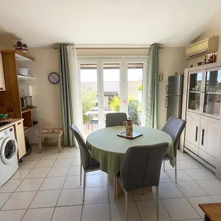 Aig186 T2 Mezzanine Avec Terrasse Ensoleillée Parking Wifi Et Clim Apartamento