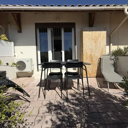 Aig186 T2 Mezzanine Avec Terrasse Ensoleillée Parking Wifi Et Clim Apartamento